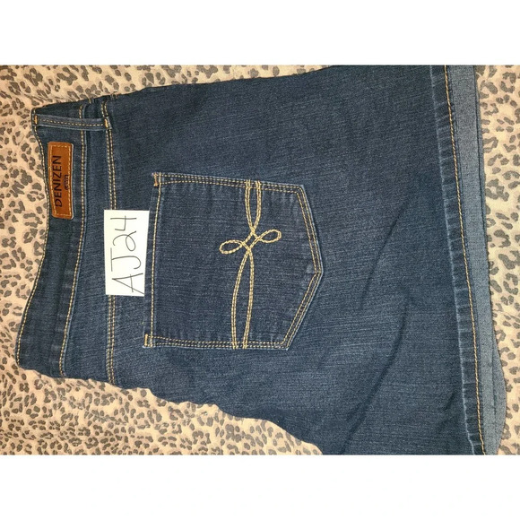 Denizen Levi's Cuffed Shorts Women's Size 18 Denim 5 Pockets Regular Fit (AJ24) - Picture 5 of 5